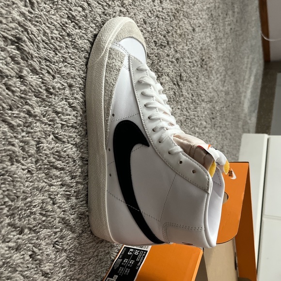 Nike Blazers Mid ‘77 Women size- 10 Men size- 8 1/2 - Picture 5 of 5